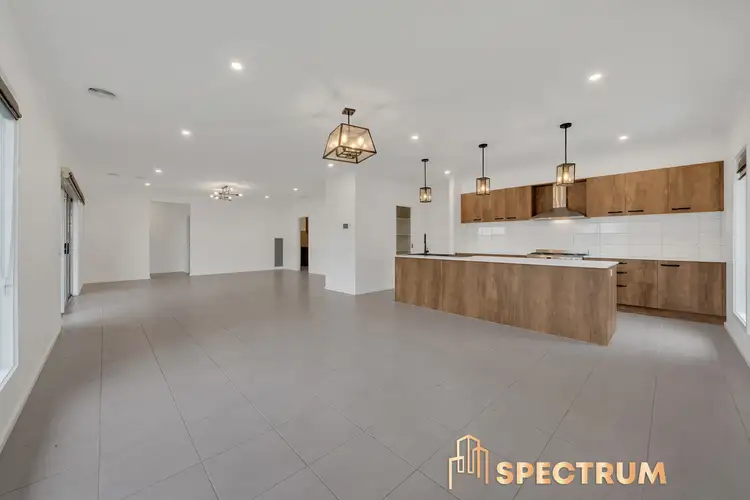 4 Bambury Close, Koo Wee Rup VIC 3981
