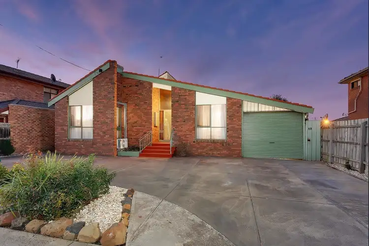 2 Greenacres Street, Craigieburn VIC 3064