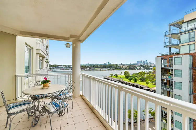 1001/42 Refinery Drive, Pyrmont NSW 2009