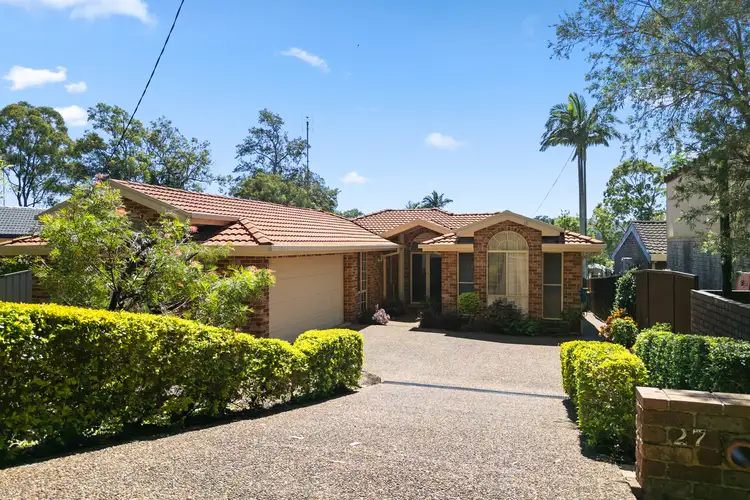 27 Hillcrest Road