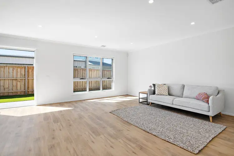 Fifth view of Homely house listing, 32 Otterham Way, Werribee VIC 3030