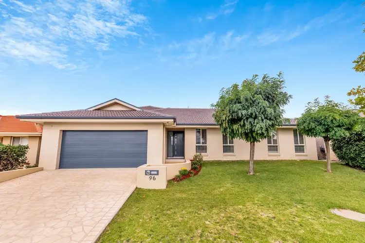 96 The Heights, Tamworth NSW 2340
