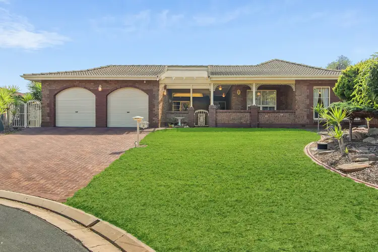 8 Samoa Court