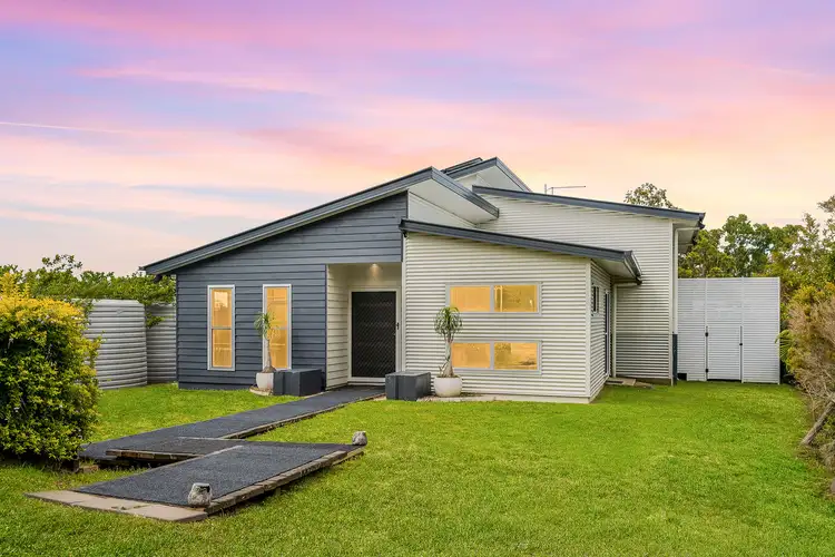 8 Crystal Court, Ocean View QLD 4521