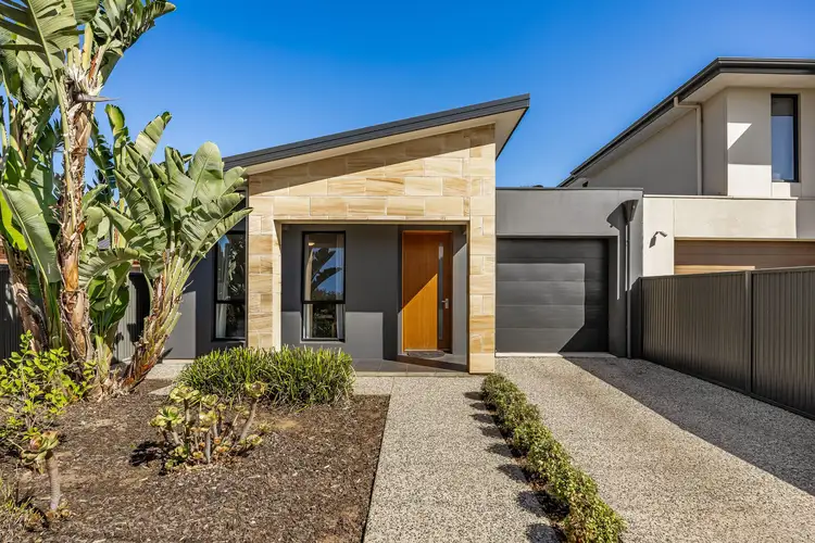 38A Oliphant Avenue