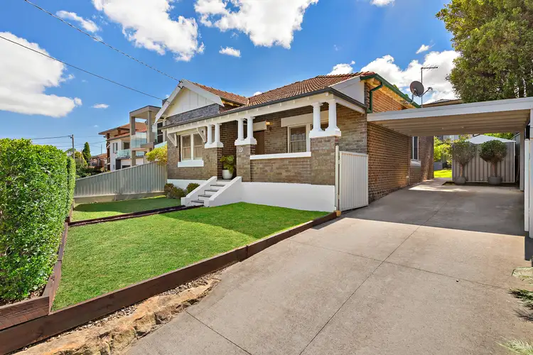 19 Atkinson Street