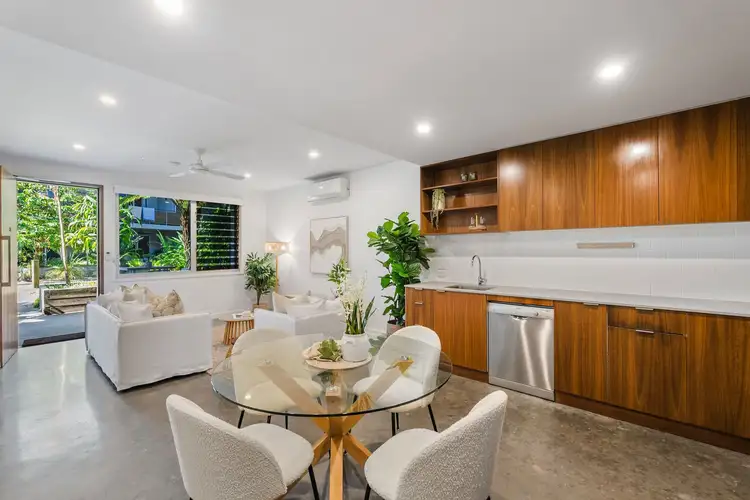 30/9 Easy Street
