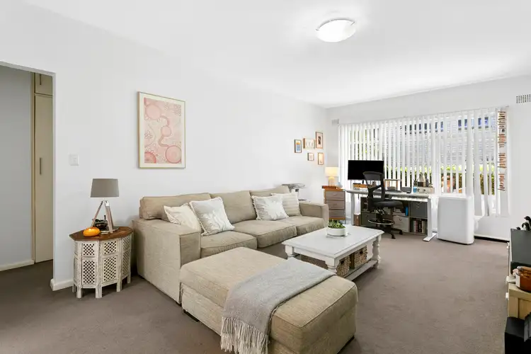 3/7 Ramsay Street