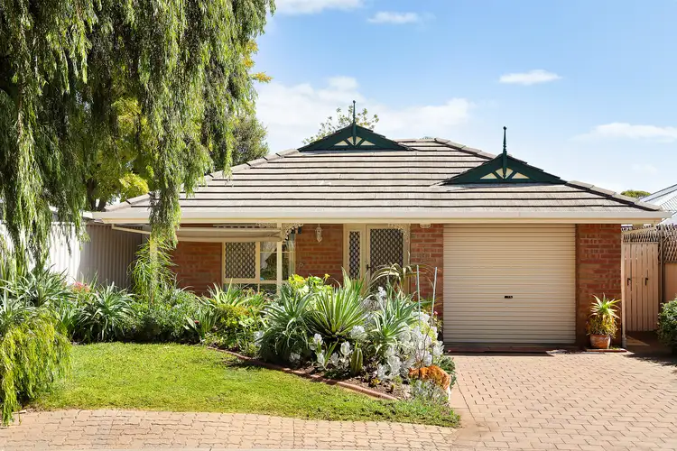 11 Shoalwater Close