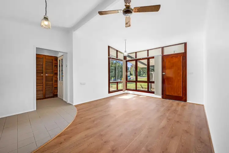 Second view of Homely house listing, 27 Feramin Avenue, Whalan NSW 2770