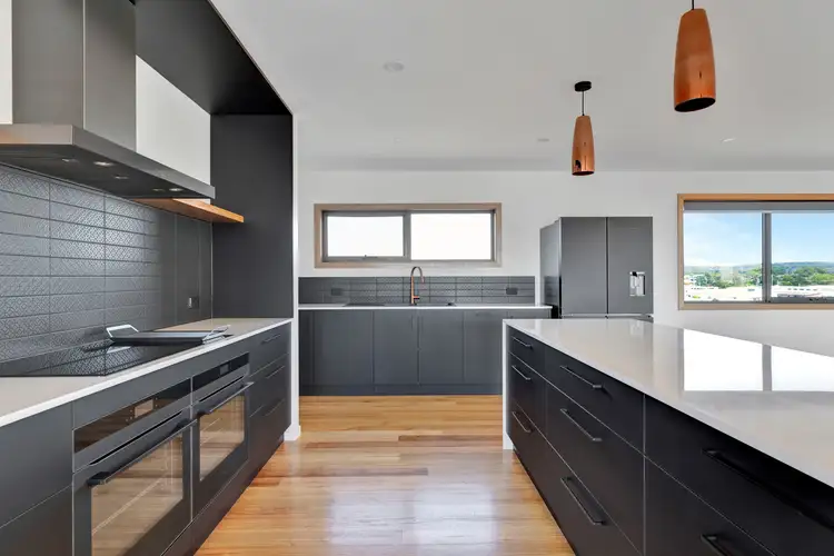 18 Joyce Street, Hawley Beach TAS 7307