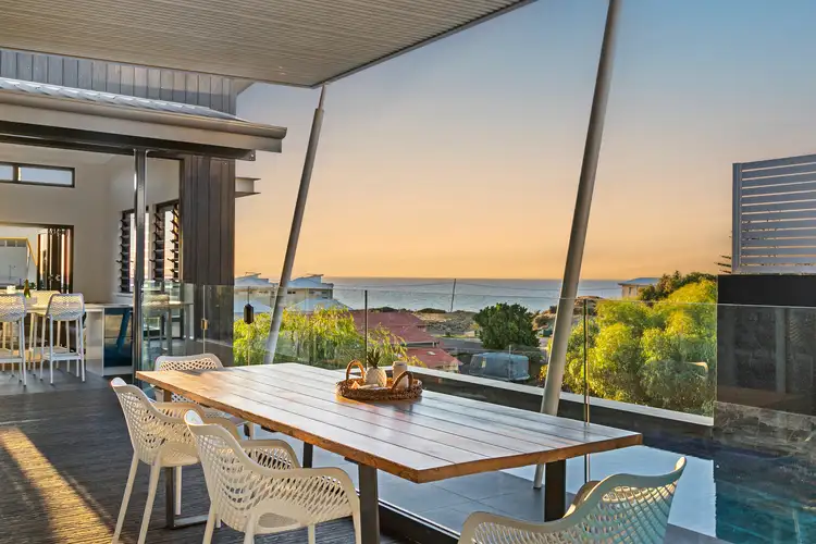 11 Mippi Road, Halls Head WA 6210