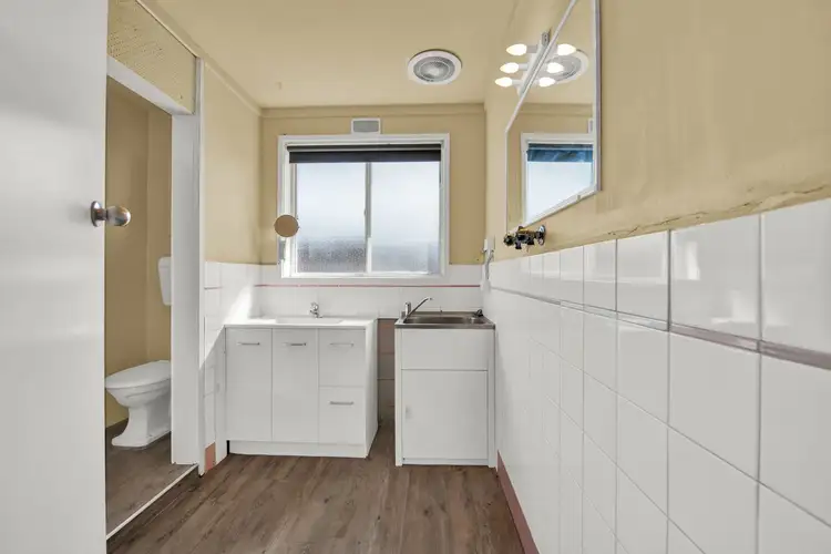 Fourth view of Homely apartment listing, 8/337 Nepean Highway, Frankston VIC 3199