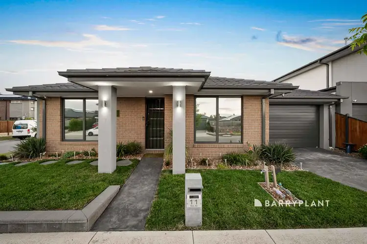 11 Alcott Way, Officer VIC 3809