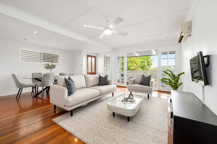 21 Carlyle Street, Seventeen Mile Rocks QLD 4073