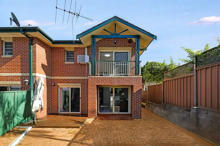 2/15 Romani Avenue, Hurstville NSW 2220