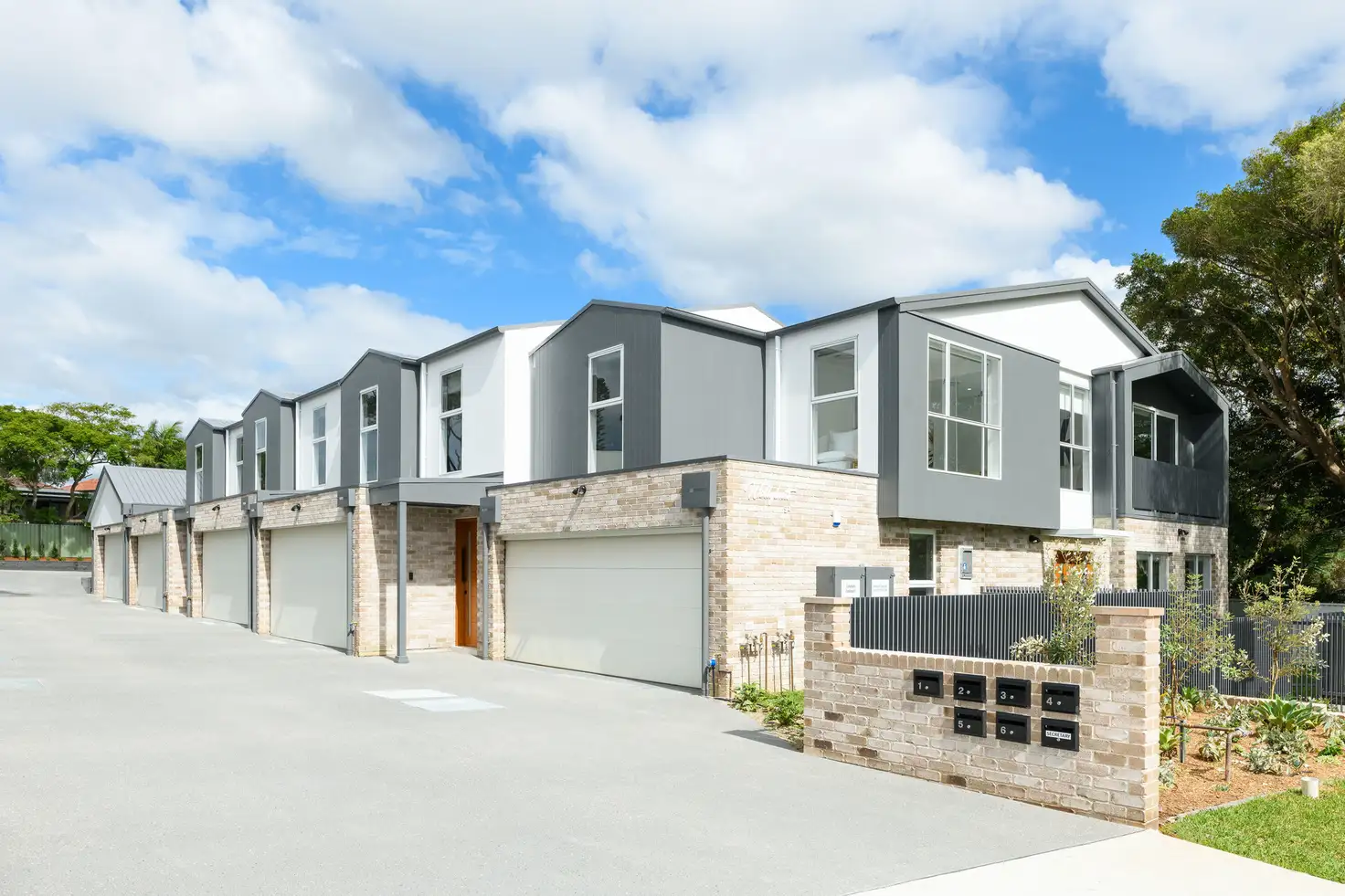 Main view of Homely townhouse listing, 4/91 Wollybutt Road, Engadine NSW 2233