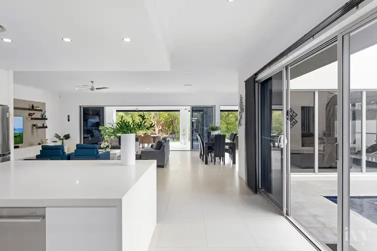59 The  Peninsula, Helensvale QLD 4212