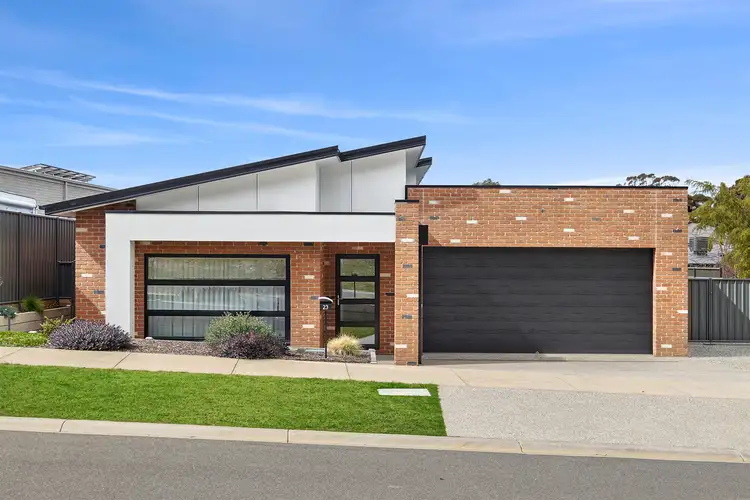 23 McKenzie Way