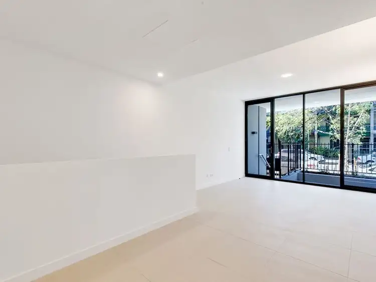 Main view of Homely apartment listing, 2/68 Sir John Young Crescent, Woolloomooloo NSW 2011
