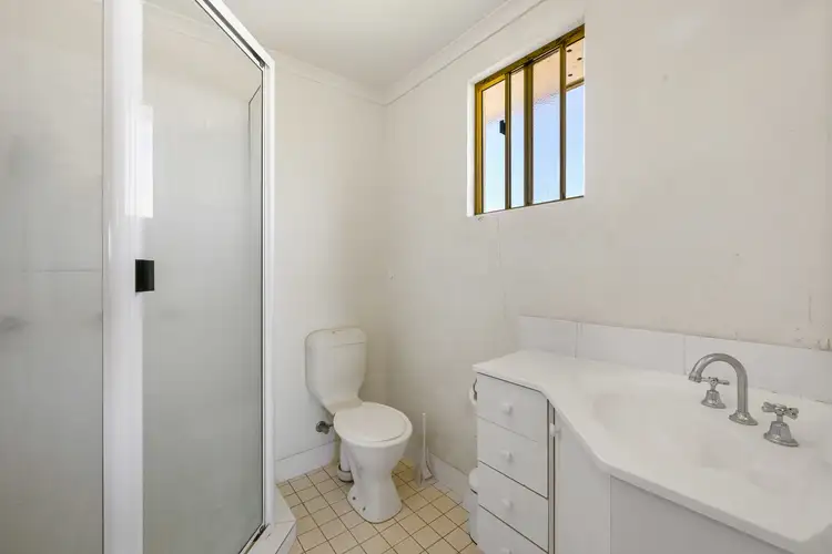 Sixth view of Homely apartment listing, 5/5-7 Uniplaza Court, Kearneys Spring QLD 4350