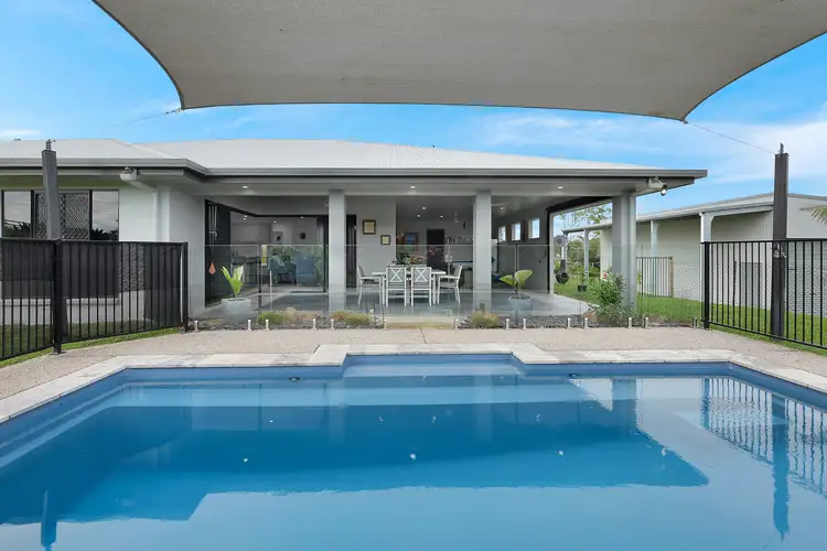 6 Panoramic Drive, Sarina QLD 4737