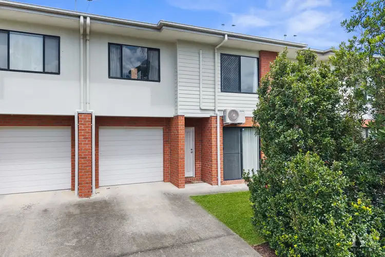 2/35 Chrome Drive, Pimpama QLD 4209