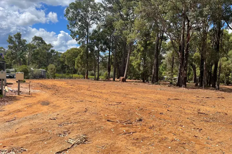 13 Hawter Street, Mullalyup WA 6252