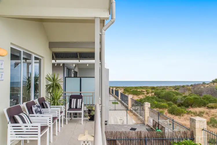24/2 Robertson Road