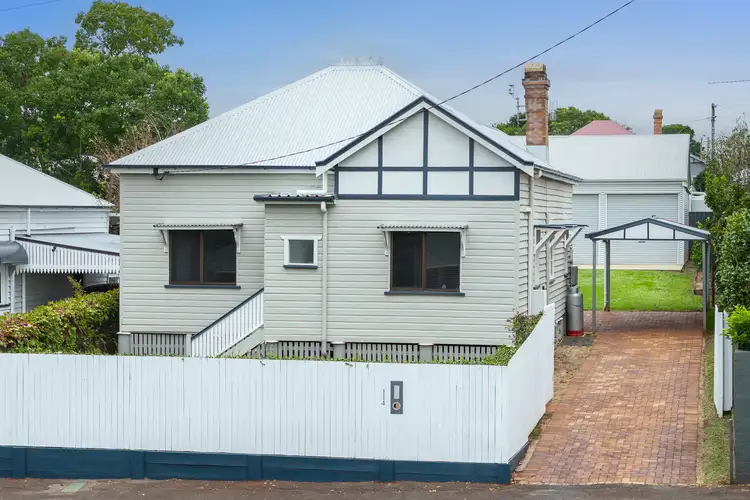 114 Neil Street