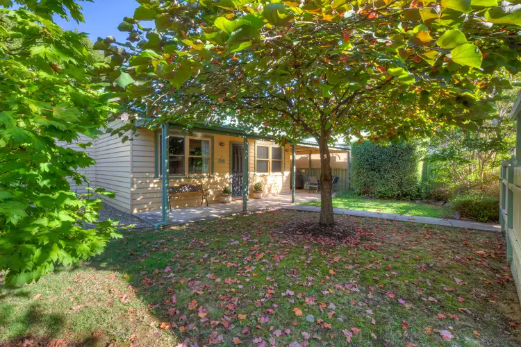 2/50 Delany Avenue, Bright VIC 3741