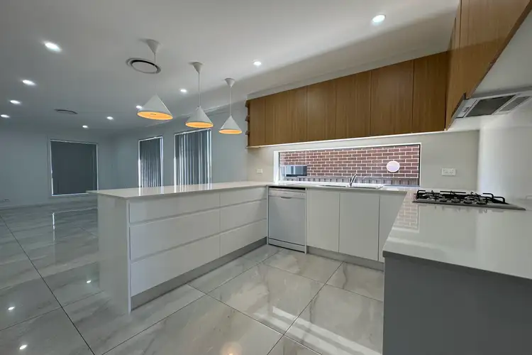 Fifth view of Homely house listing, 28 Dawn Drive, Seven Hills NSW 2147