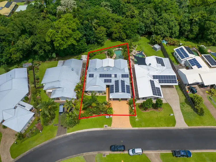 15 Strathmore Court, Mooroobool QLD 4870