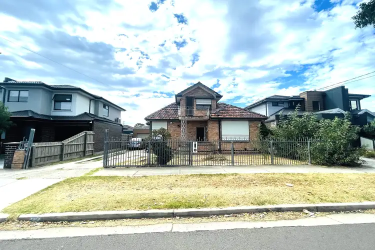 Second view of Homely house listing, 32 Yallourn Street, Ardeer VIC 3022