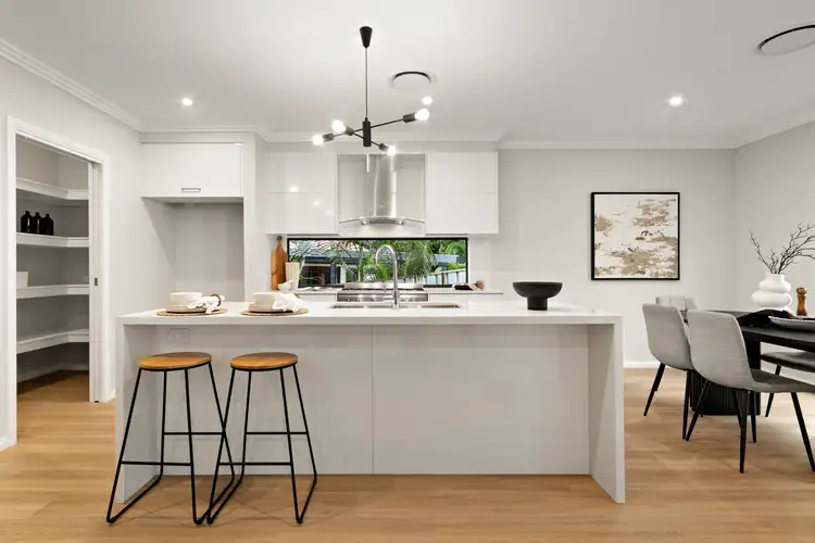 2 Kirkdale Drive, Kotara South NSW 2289