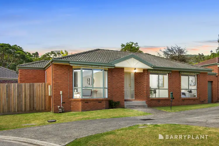 5 Carmel Avenue, Ferntree Gully VIC 3156