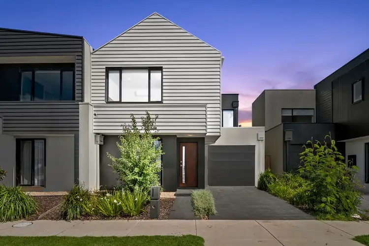 12 Avonbury Drive
