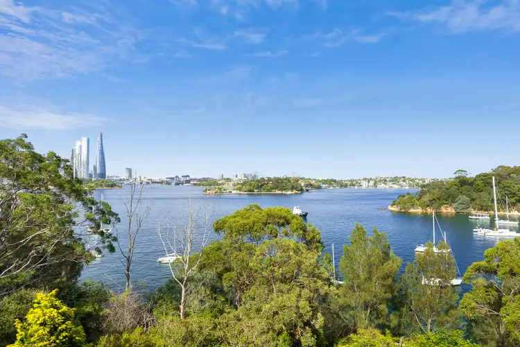 2/2 Munro Street, Mcmahons Point NSW 2060