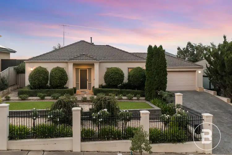 38 Chelsea Boulevard, Strathdale VIC 3550