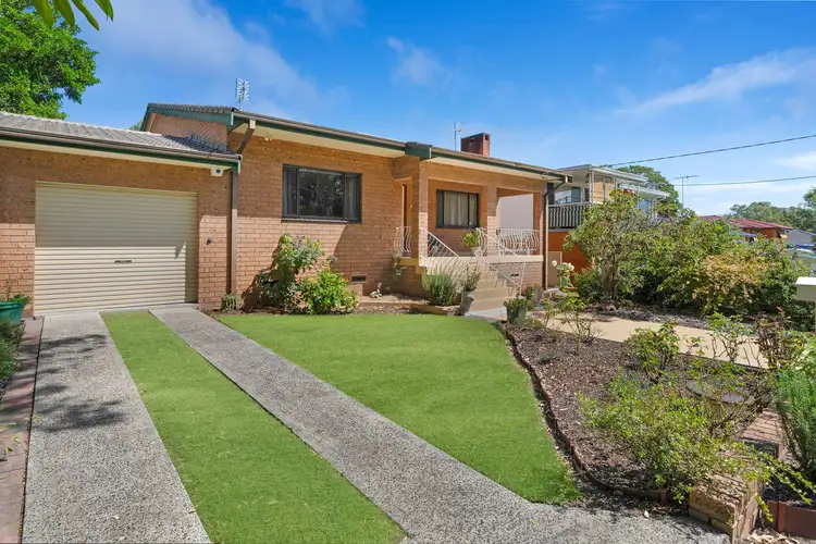 2 Spring Valley Avenue