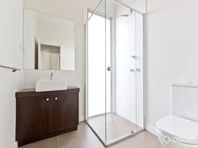 Fourth view of Homely townhouse listing, 1/5 Lord Weaver Grove, Bonbeach VIC 3196
