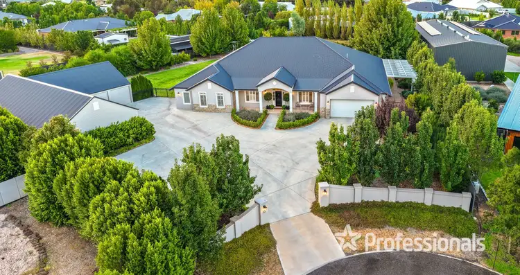13 Monarch Court, Nichols Point VIC 3501