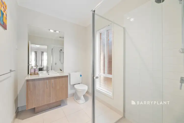 Fifth view of Homely house listing, 17 Hollyrood Drive, Berwick VIC 3806