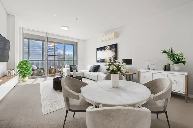 405/10B Charles Street