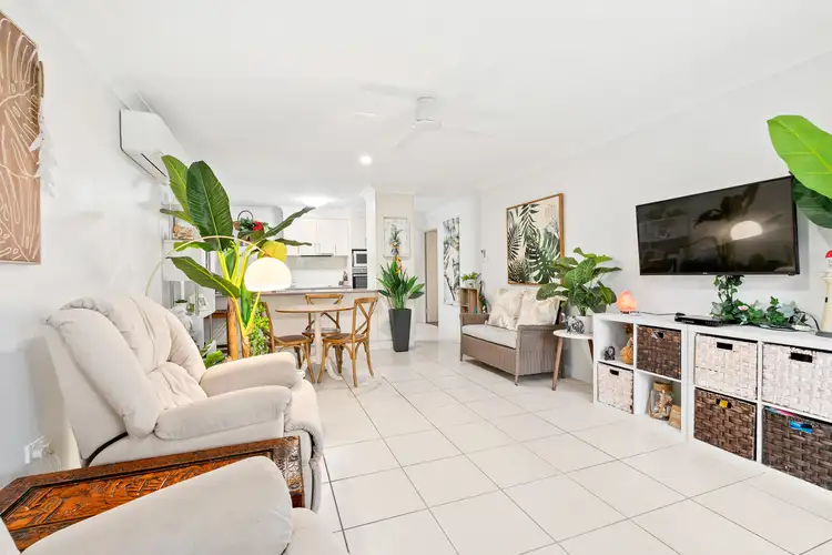 2/14 Fulmar Court, Burrum Heads QLD 4659