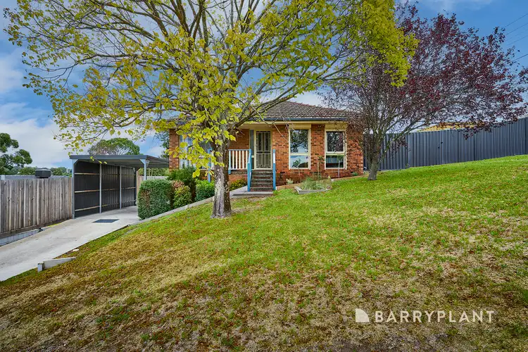 15 Crestway