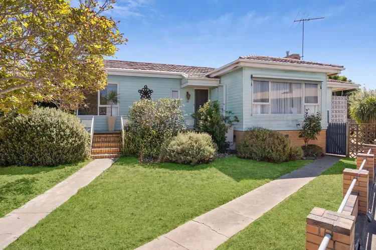 16 Sycamore Street, Hamlyn Heights VIC 3215