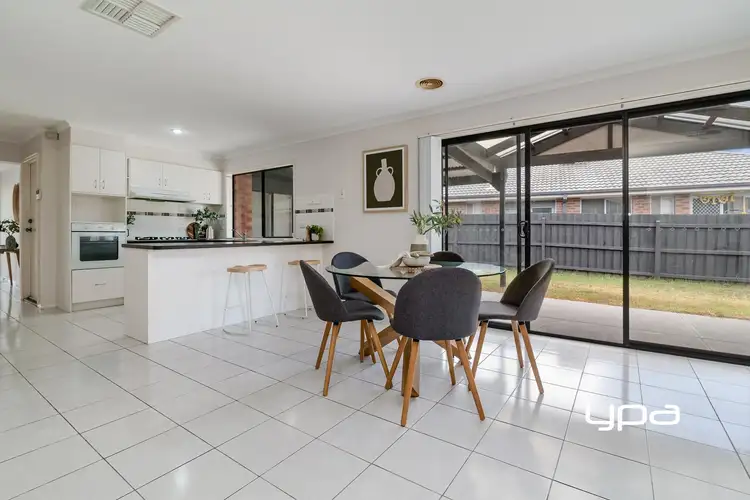 Fifth view of Homely house listing, 14 Higgs Circuit, Sunbury VIC 3429