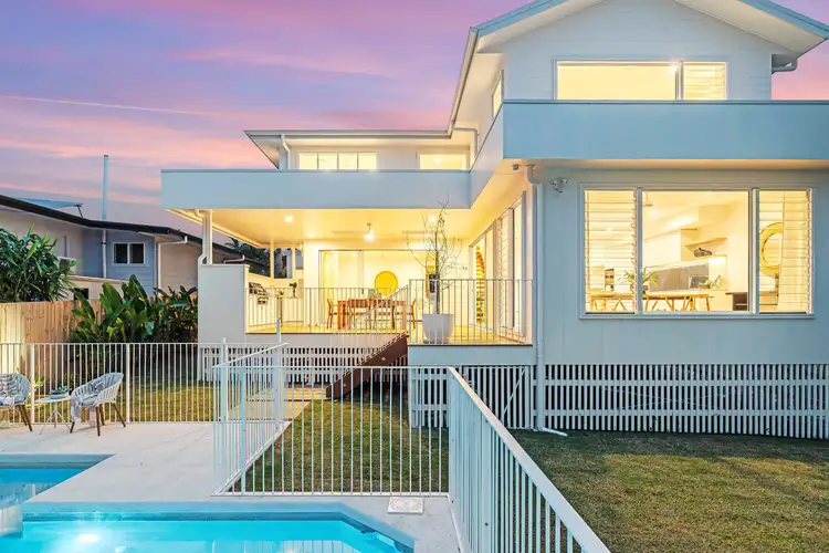 13 Lind Avenue, Southport QLD 4215