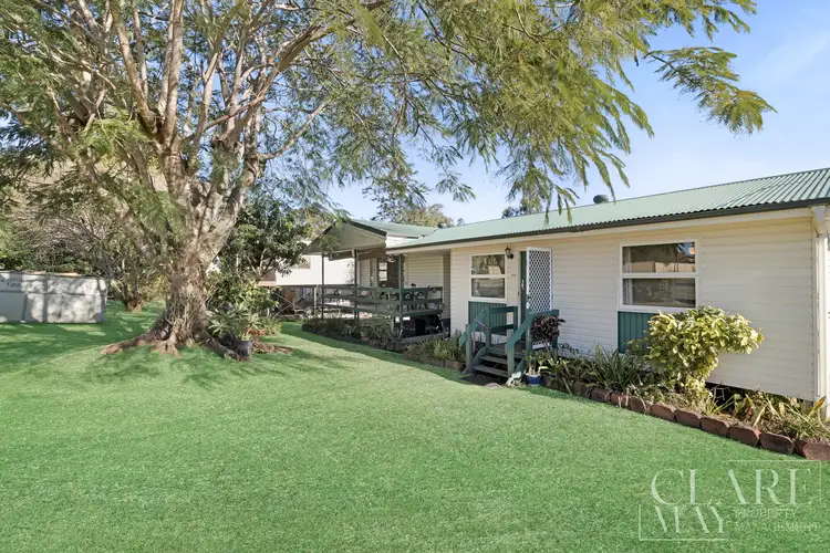 225 Old Logan Road Road